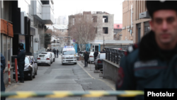 Бизнес-центр «Эребуни Плаза» оцеплен полицейскими, Ереван, 23 января 2020 г.