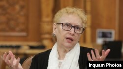 Coaliția forțează schimbarea din funcție de Avocat al Poporului a lui Renate Weber, pe care o acuză că este omul PSD. Imagine din 26 iunie 2019, când Renate Weber a devenit Avocat al Poporului cu susținerea PSD.