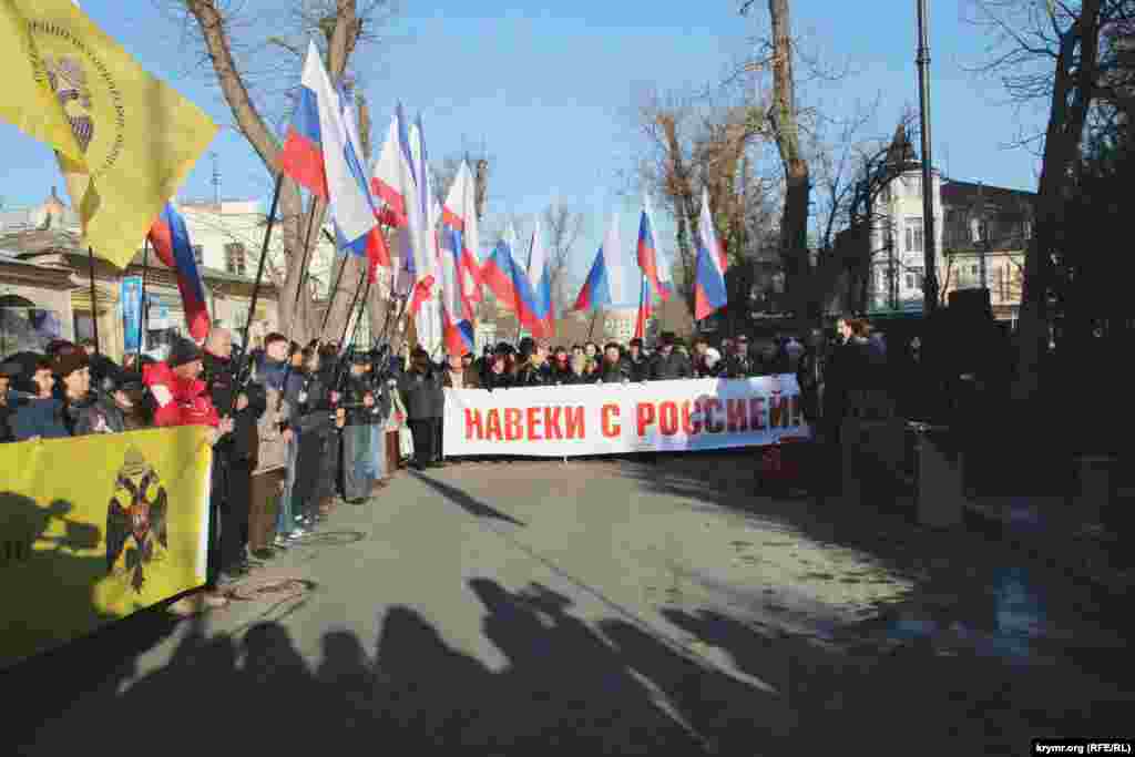 Празднование началось утром с открытия памятника&nbsp;российскому военному деятелю Георгию Потемкину