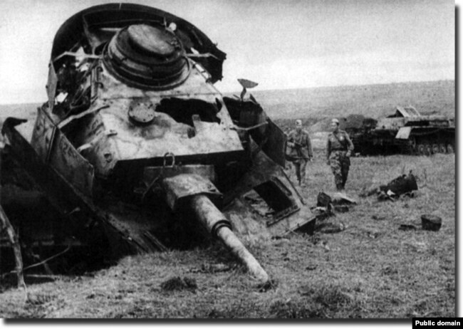 Подбитый танк Pz. IV. Курская дуга, июль 1943 года