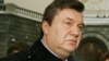 Янукович настаивает на "очной ставке" с Порошенко 