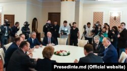 La discuțiile cu liderii partidelor, mediate de Igor Dodon, 2 aprilie 2019