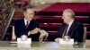 Джордж Буш и Михаил Горбачев подписывают в Москве договор СНВ 31 июля 1991 года
