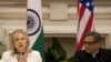 هند: د امریکا د بهرنو چارو وزیره هیلري کلنټن له خپل هندي سیال اېس اېم کریشنا سره ګډ خبري کنفرانس کوي