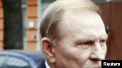 Former President Leonid Kuchma arrives at the Prosecutor-General's Office in Kyiv on March 23.