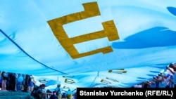 Самый большой крымскотатарский флаг в мире