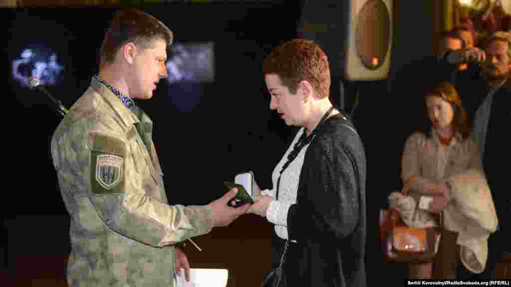 Нагороду від Міністерства оборони України отримали родичі чи побратими загиблих бійців