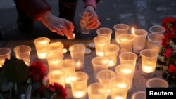 Акция памяти жертв теракта в метро Петербурга