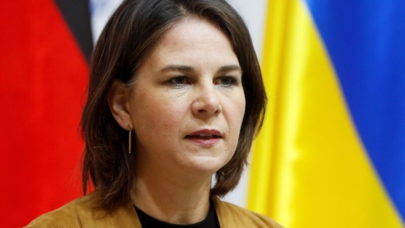 ანალენა ბერბოკი რუსეთისთვის საგანგებო საერთაშორისო ტრიბუნალის შექმნას მოითხოვს