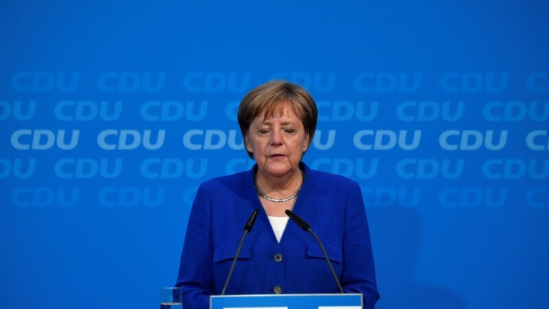 Меркел- владината коалиција е сигурна