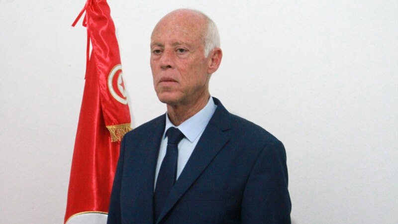 Predsednik Tunisa raspustio parlament i otpustio premijera nakon demonstracija