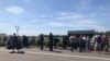 Людей, які «застрягли» на КПВВ «Новотроїцьке», відправлять на обсервацію – Донецька ОДА