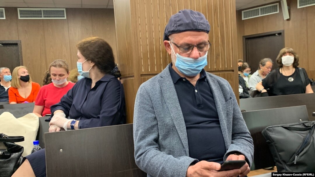 Алексей Малобродский и Софья Апфельбаум в Мещанском суде