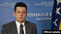 Ministar Čampara (na fotografiji) kaže kako je u spomenutoj odluci napravljeno mnogo grešaka, te da nisu ispoštovani utvrđeni kriteriji.