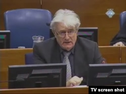 Radovan Karadžić u sudnici 9.veljače 2012.