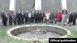 Фотография - пресс-служба Национального Собрания Армении