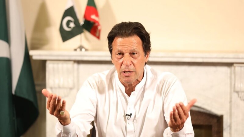 Imran Khan zgjidhet kryeministër i Pakistanit 