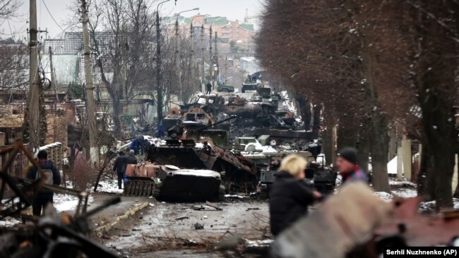 Остатки российской военной техники в Буче под Киевом, 1 марта 2022 года