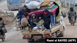 Сырыйскія ўцекачы зьяжджаюць з правінцый Алепа і Ідліб, 13 лютага