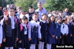 Migrant children attend school No. 149 in Yekaterinburg, Russia. (file photo)