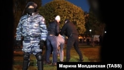Задержание участника протестов против строительства храма в Екатеринбурге