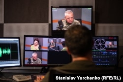 Віктор Муженко у студії Радіо Свобода під час запису інтерв'ю. Київ, 22 серпня 2019 року