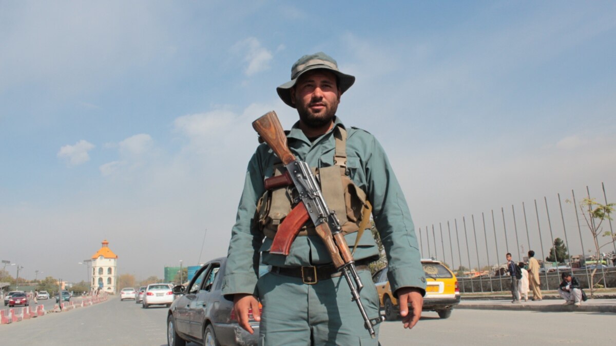 Militants Kill Four Afghan Policemen 4751