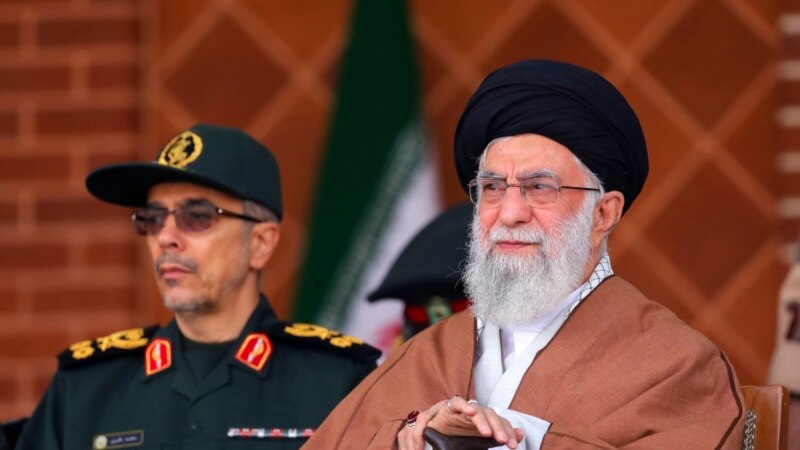 Хаменеи: Техеран да не разговара со Вашингтон