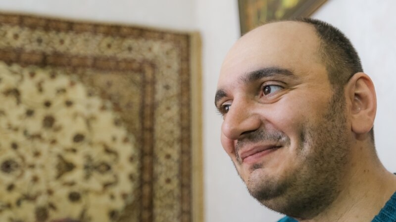 Azerbaýjanda garaşsyz žurnalist saklandy – aklawçy 