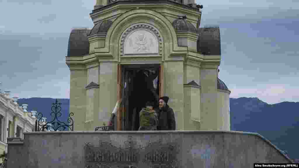 Каплиця на набережній Ялти в пам&#39;ять про імператора Олександра ІІ, 25 листопада 2016 року