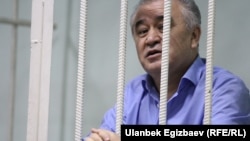 Омурбек Текебаев в суде Бишкека, 16 августа 2017 год 