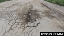 Дорога від села Войкове до села Курортне в Ленінському району після ремонту, 22 травня 2019 року