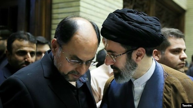 وحید حقانیان در کنار مجتبی خامنه‌ای، سیاسی‌ترین فرزند رهبر جمهوری اسلامی