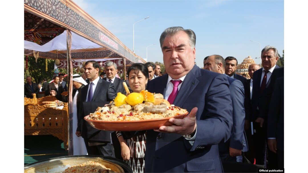 Рахмон палау фестивалінде.