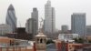 Панорама центра Лондона. На переднем плане – верхушка минарета крупнейшей в Великобритании мечети