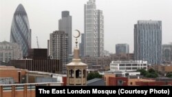 Одна из лондонских мечетей. 17 июля 2011 года.