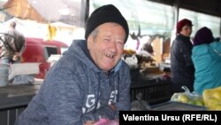 La piața din Nisporeni