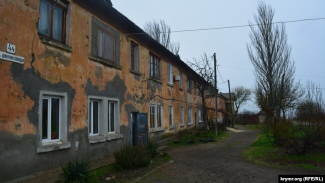 Аварийный дом в Керчи, архивное фото