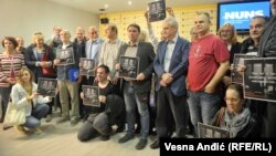 Protestni skup novinara u Medija centru u Beogradu