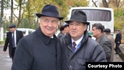 Jurnalist Sharof Ubaydullaev va Zelimxon Haydarov