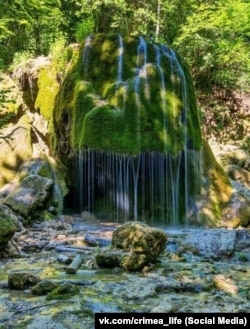 Прежний вид водопада Серебряные струи