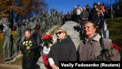 Траурный митинг, приуроченный к 75-й годовщине массового убийства евреев. Минск, Беларусь 22 октября 2018 года.