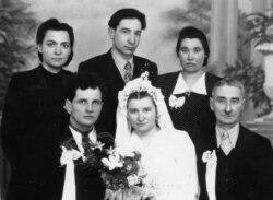 Василь Левкович одружується із Ярославою Романиною. ГУЛАГ, Воркута, 17 лютого 1957 року