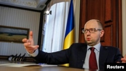 Арсеній Яценюк, прем'єр-міністр України