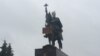 Влада Росії: чоловіка, який одягнув мішок на голову пам’ятник Івану Грозному, оштрафували