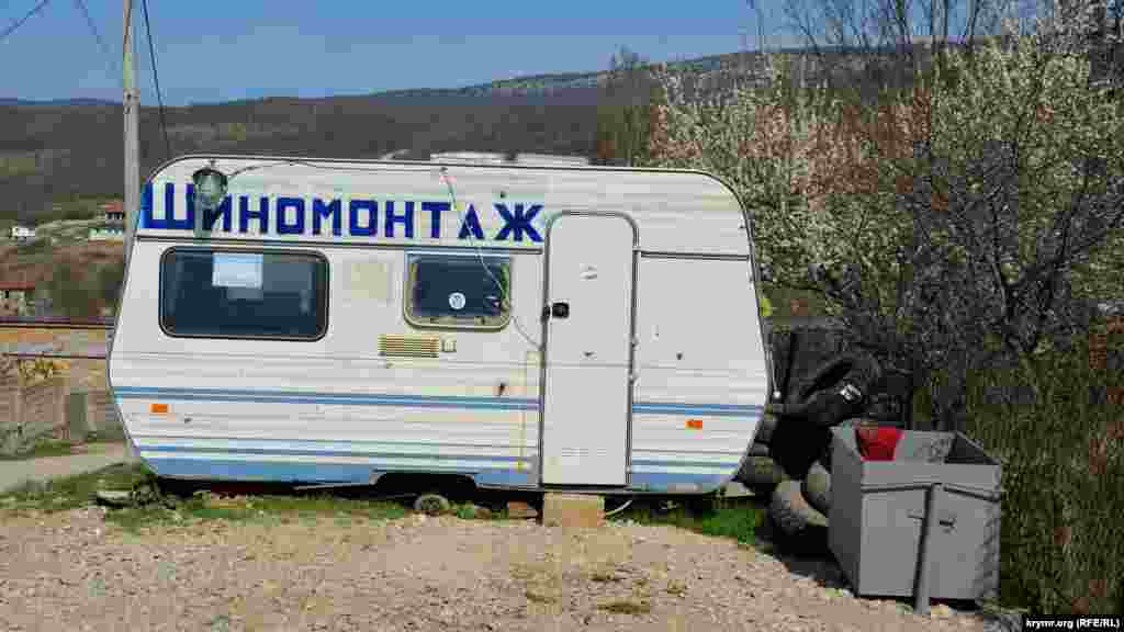 Так виглядає сільський автосервіс