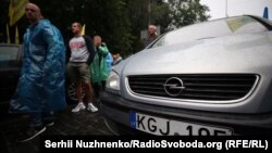 Акція власників автомобілів на «євробляхах» під Кабміном, Київ, 11 липня 2018 року