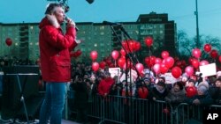 Евгений Ройзман выступает на митинге против отмены прямых выборов мэра Екатеринбурга. 2 апреля 2018 года.