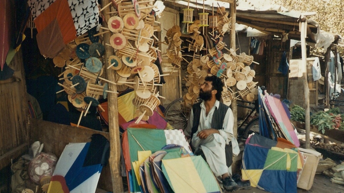 Artistry In The Air -- Kite Flying Is Taken To New Heights In Afghanistan