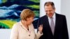 Cancelara germană Angela Merkel și ministrul rus de Externe, Sergei Lavrov